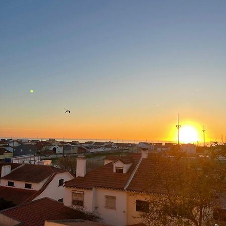 1-Bedroom Sea View Apartment With Private Balcony Costa Da Caparica, Just 5 Minutes From The Beach Costa da Caparica Exterior foto